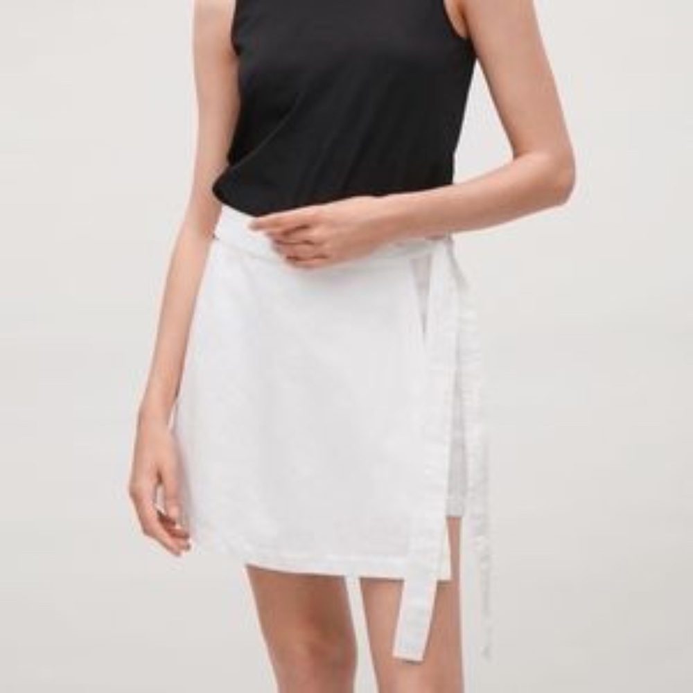 COS White Wrap Skort
